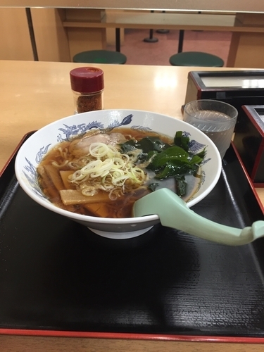 「ラーメン 300円」@梅もと 船橋店の写真