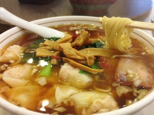 「ワンタンメン(840円)」@生香園 本館の写真