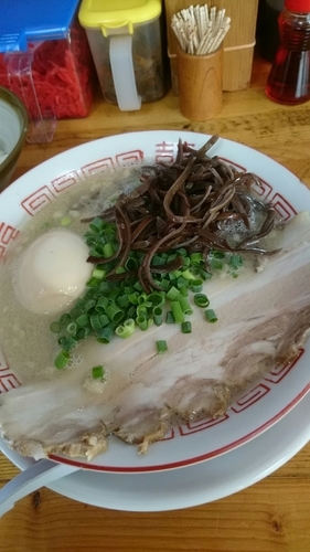 「塩の豚骨らーめん  ７２０円」@中華そば専門 めんやいただきの写真