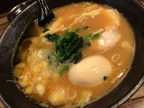「醤油豚骨ラーメン」@麺屋 大和田の写真