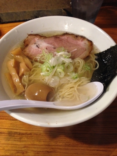 「地鶏煮玉子塩ラーメン 大盛」@上州地鶏ラーメン 翔鶴の写真