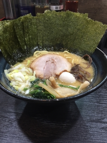 「ラーメン海苔増し」@松壱家 茅ヶ崎店の写真