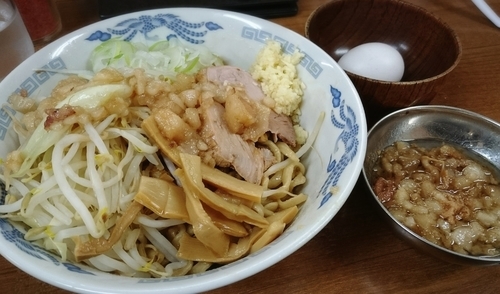 「油そば中 300G 850円」@ラーメンの店 どでん 北浦和店の写真