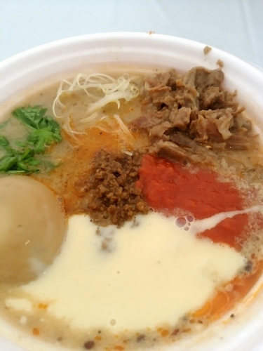 「太陽のトマト味噌担々+贅沢盛@龍の髭×虎徹」@水戸のラーメンまつりⅡ ～炎のラーメンウィーク～の写真