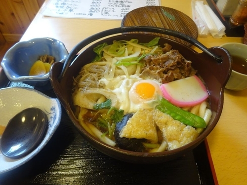 「馬肉鍋焼きうどん」@あさひや食堂の写真