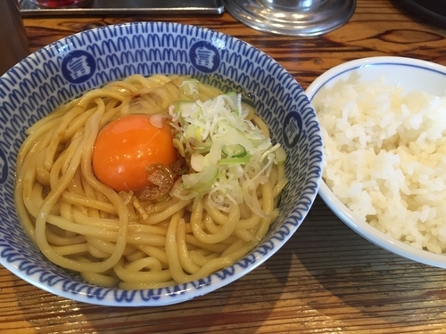 「釜玉ラーメン 追い飯付き」@松戸中華そば 富田食堂の写真