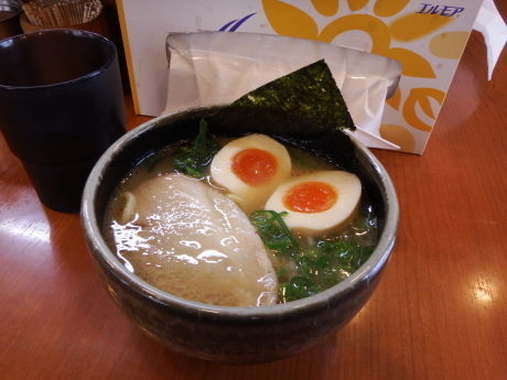 「ミニらーめん（味玉付）」@らーめん ゑびすの写真