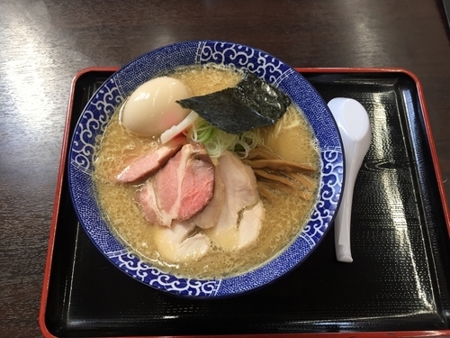 「特製鶏煮干ソバ」@芳醇煮干 鈴木ラーメン店の写真