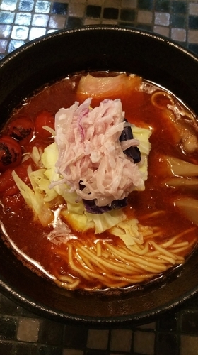 「海老トマトラーメン」@らーめん 五ノ神製作所の写真