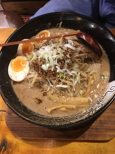 「える豚味噌ラーメン 味玉」@究極麺魂 える豚らーめんの写真