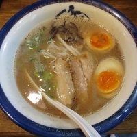 やっとこラーメン玉子のせ＋ライスバー　500円＋100円