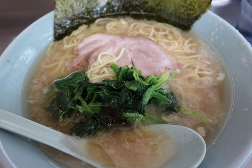 「ラーメン麺かた油多め300円金曜日のみ（祝日以外）」@ラーメンショップ 野田店の写真