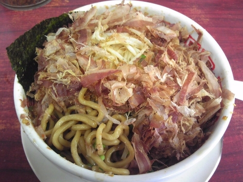 「油そば（並）￥680・もやしかつお￥100」@博多長浜らーめん 楓神の写真