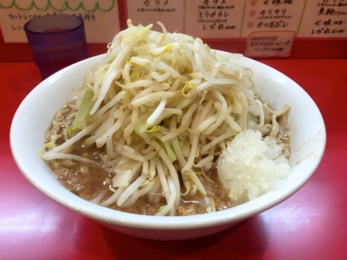 「小ラーメン・タマネギニンニクヤサイチョイマシ」@麺屋 桐龍の写真