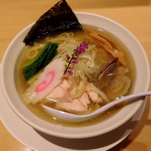 「季節限定 汐そば（850円）」@銀座 朧月 鶏処の写真