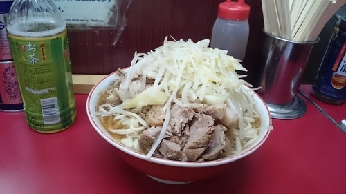 「大豚ダブル(ヤサイダブル)￥８００」@ラーメン二郎 目黒店の写真