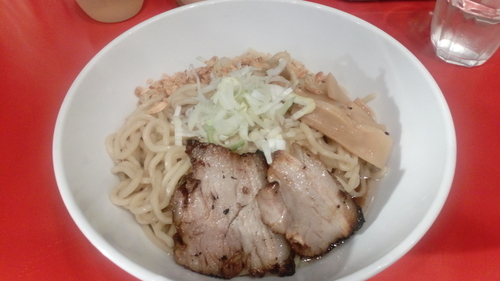 「まぜそば特盛り（720円）+刻み玉ネギ（20円）」@まぜそば 七の写真