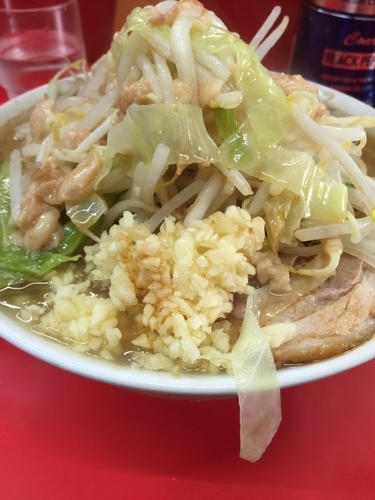 「小ラーメン麺少なめ（ニンニク少なめ アブラ）」@ラーメン二郎 松戸駅前店の写真