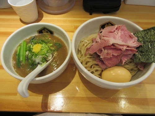 「特製濃厚真鯛つけ麺＋大盛（１１００＋１００＝１２００円）」@真鯛らーめん 麺魚の写真
