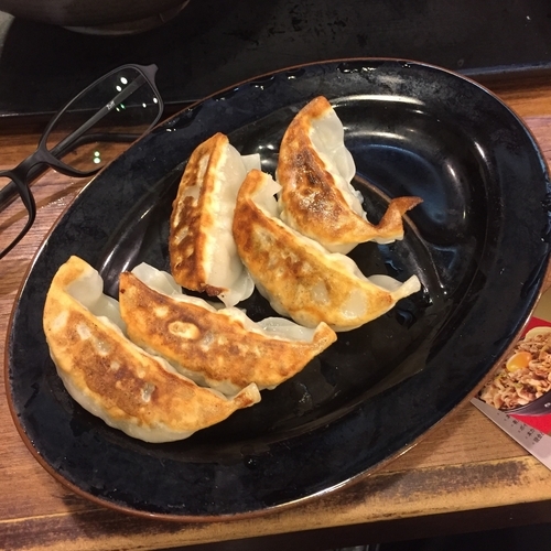 「餃子」@伝説のすた丼屋 蒲田店の写真
