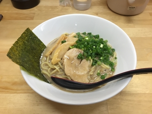 「鶏白湯(魚介醤油)」@唐澤商店 よってこ屋の写真