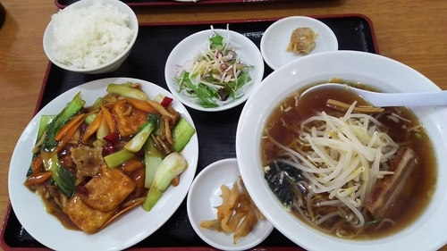 「日替Bランチ(唐揚豆腐と野菜炒め+醤油ラーメン)680円」@台湾料理 祥瑞の写真