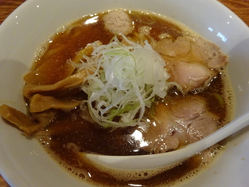 「醤油らーめん　　750円」@神保町 可以の写真