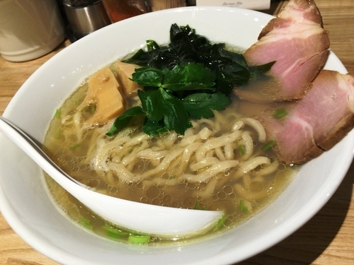 「貝塩らーめん＋貝油の和えそば」@らーめん 改の写真