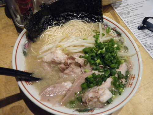 「懐かしのとんこつラーメン700円」@リヤカー屋台・秋津ナンバーワンの写真