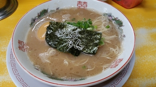 「煮玉子ラーメン(780円)＋替え玉(150円)」@よかろうもんの写真