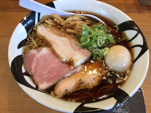 「煮干醤油ラーメン ＴＹＰＥ ６６６（大盛）」@凌駕IDEAの写真