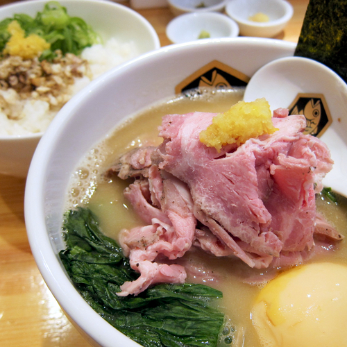 「特製濃厚真鯛らーめん 1,100円 + 真鯛雑炊丼 300円」@真鯛らーめん 麺魚の写真