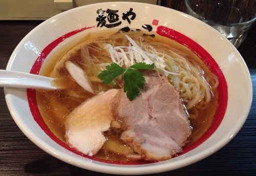 「塩そば(800円)」@麺や でこの写真