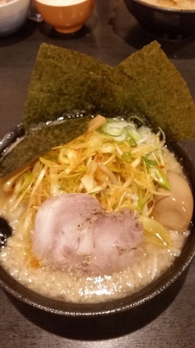「辛ネギラーメン750円」@とんこつらーめん もん吉の写真