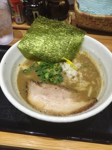 「ラーメン」@つけめん・らーめん・煮干そば 金狼の写真