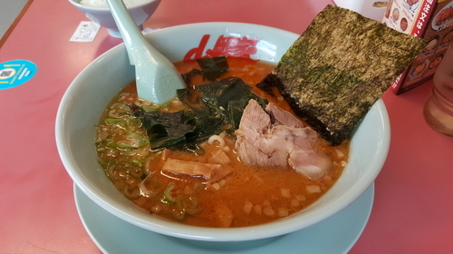 「海老醤油ラーメン」@ラーメン山岡家 つくば中央店の写真