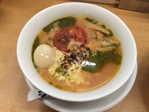 「焼きチーズとトマトの塩そば」@中華そば 大井町 和渦の写真