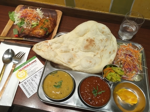 「タンドリーチキンセット（シーフード／スパイシーチキン）」@シターラ・ダイナー エキュート上野店の写真