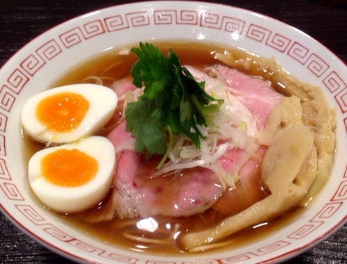 「特製中華そば　醤油　950円」@中華そば 向日葵の写真