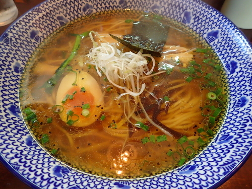 「しょうゆらーめん」@麺庄の写真