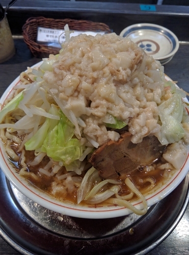 「中ラーメン　油増し　サービスゆでたまご」@麺屋 婆娑羅の写真