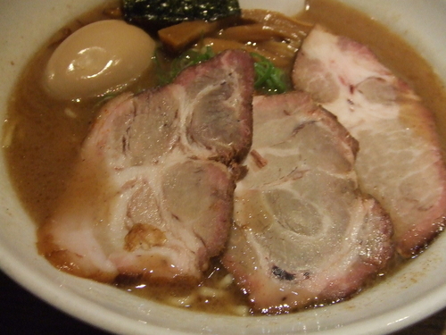 「特製うめやそば　９４０円」@中華そば うめやの写真