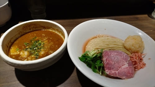 「【火曜日限定】エビ細つけ麺￥830+エビ団子￥120」@つけ麺 一燈の写真