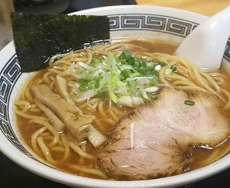 「ラーメン中750円」@麺屋 龍月の写真