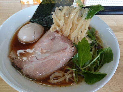 「にぼしそば750円＋味玉(クーポン)」@中華そば こじまの写真