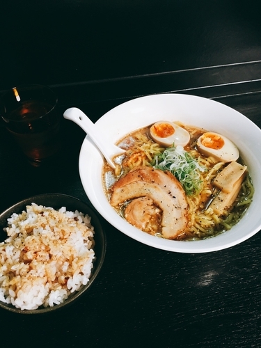 「Wスープの味噌  タレがけ飯」@あさひ屋の写真