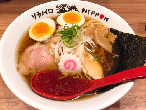 「味玉中華そば」@ソラノイロ NIPPONの写真