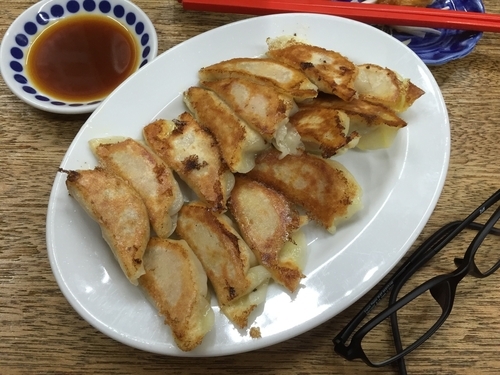 「餃子（カレー／チーズ）」@餃子荘ムロ 高田馬場本店の写真
