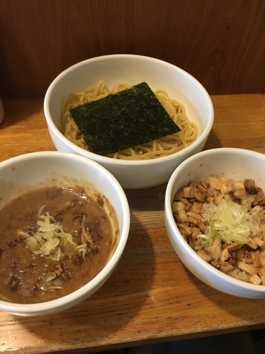 「濃厚ニボつけ麺780円+炙りチャーシュー丼280円」@煮干しそば 虎愼の写真