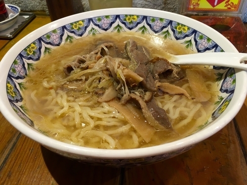 「牛コク旨胡椒麺 ¥960(会員割引¥100で¥860)」@中国ラーメン 揚州商人 田無店の写真